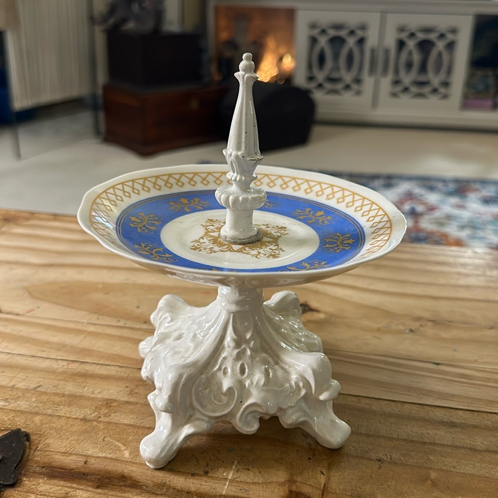 Charmed Life Porcelain Ornate Dish Ring / Jewelry Holder.